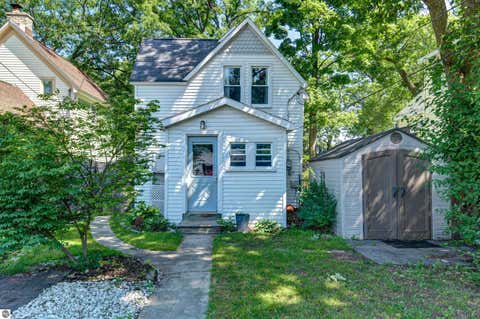 Tiny photo for 1006 Lincoln Street, Traverse City, MI 49686 (MLS # 1948031)