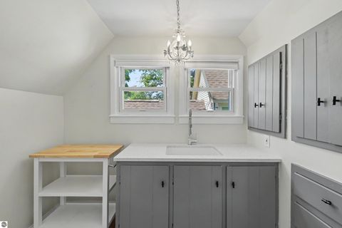 Tiny photo for 1006 Lincoln Street, Traverse City, MI 49686 (MLS # 1948031)