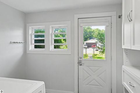 Tiny photo for 1006 Lincoln Street, Traverse City, MI 49686 (MLS # 1948031)