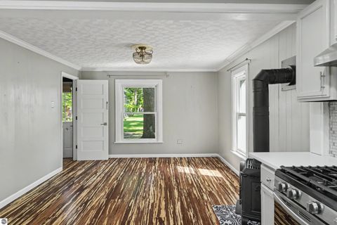 Tiny photo for 1006 Lincoln Street, Traverse City, MI 49686 (MLS # 1948031)