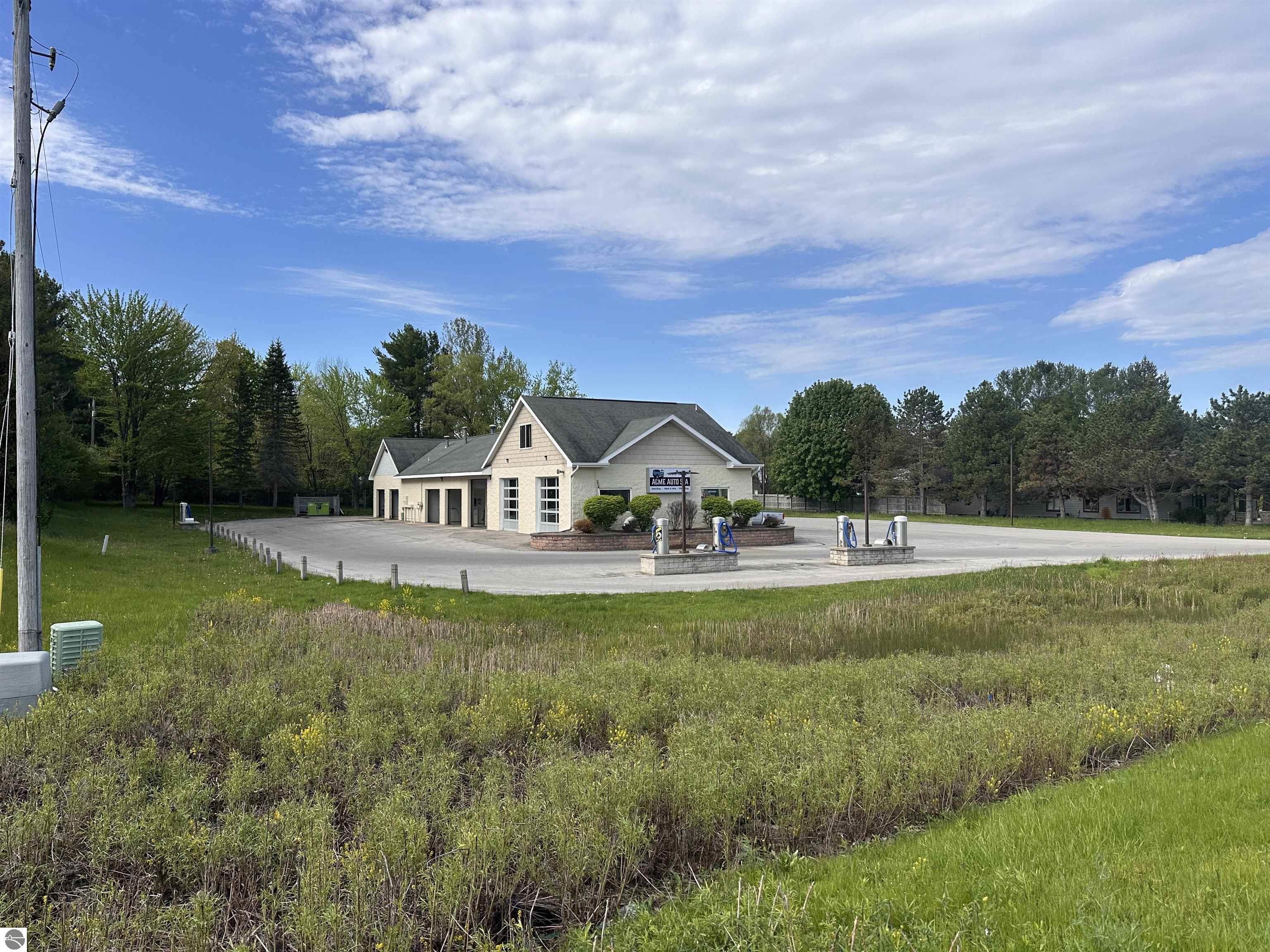 Photo 1 of 15 — 4220 E M 72, Williamsburg, MI 49690