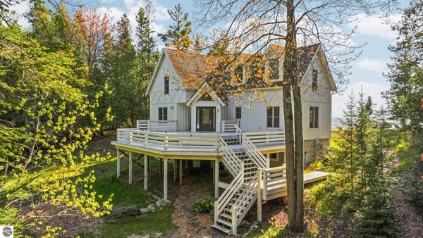 33171 MRS REDDINGS TRL, BEAVER ISLAND, MI 49782 - Image eef6724be06fc1d9a75b8df107bcfafb/325719397