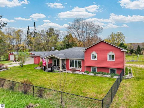 Tiny photo for 7051 N 7 Mile Road, Lake City, MI 49651 (MLS # 1945306)