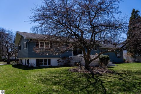 Tiny photo for 1409 Lincoln Court, Mt Pleasant, MI 48858 (MLS # 1943681)
