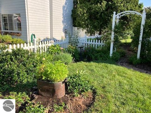 Tiny photo for 1409 Lincoln Court, Mt Pleasant, MI 48858 (MLS # 1943681)