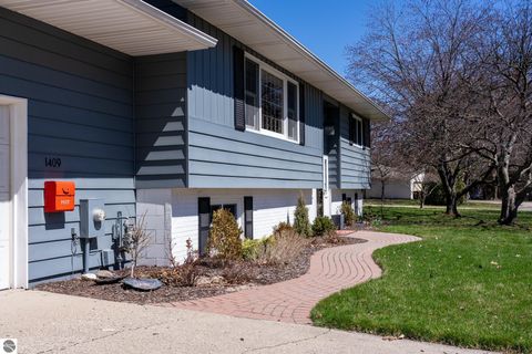Tiny photo for 1409 Lincoln Court, Mt Pleasant, MI 48858 (MLS # 1943681)
