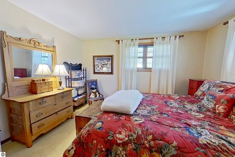 Tiny photo for 1409 Lincoln Court, Mt Pleasant, MI 48858 (MLS # 1943681)