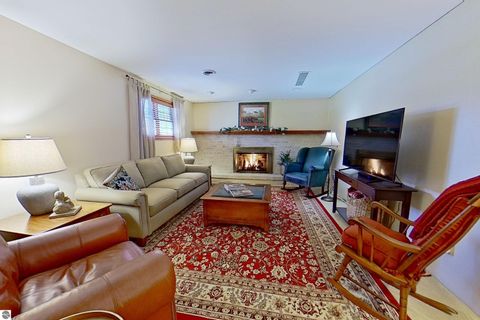 Tiny photo for 1409 Lincoln Court, Mt Pleasant, MI 48858 (MLS # 1943681)