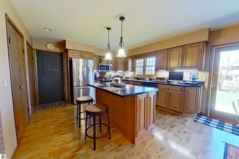 Tiny photo for 1409 Lincoln Court, Mt Pleasant, MI 48858 (MLS # 1943681)