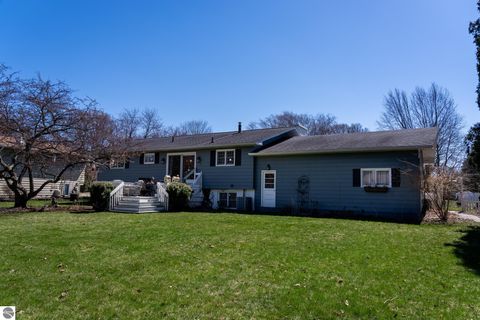 Tiny photo for 1409 Lincoln Court, Mt Pleasant, MI 48858 (MLS # 1943681)