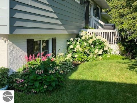 Tiny photo for 1409 Lincoln Court, Mt Pleasant, MI 48858 (MLS # 1943681)