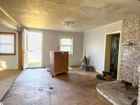 Tiny photo for 5510 E Remus Road, Mt Pleasant, MI 48858 (MLS # 1942511)