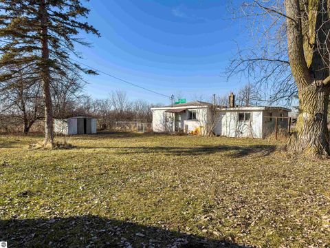 Tiny photo for 5510 E Remus Road, Mt Pleasant, MI 48858 (MLS # 1942511)