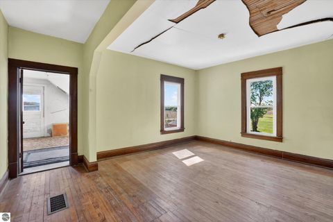 Tiny photo for 6348 N Pingree Road, Elwell, MI 48832 (MLS # 1945159)