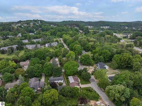 Tiny photo for 1303 Ramsdell Street, Traverse City, MI 49684 (MLS # 1947504)