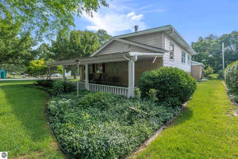Photo of 1303 Ramsdell Street, Traverse City, MI 49684 (MLS # 1947504)