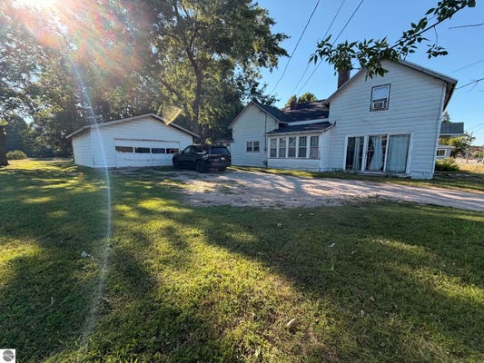 612 S MICHIGAN AVE, MANTON, MI 49663 - Image f070edb054eab0617cf4ede2e959e2d6/915448315