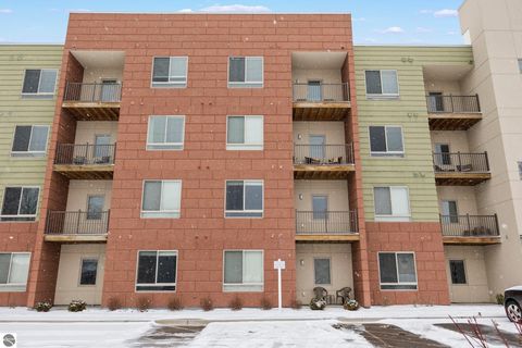 Tiny photo for 630 S Garfield Avenue #116, Traverse City, MI 49686 (MLS # 1942474)