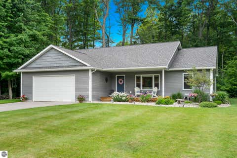 Photo of 5404 Barney Road, Traverse City, MI 49684 (MLS # 1947951)