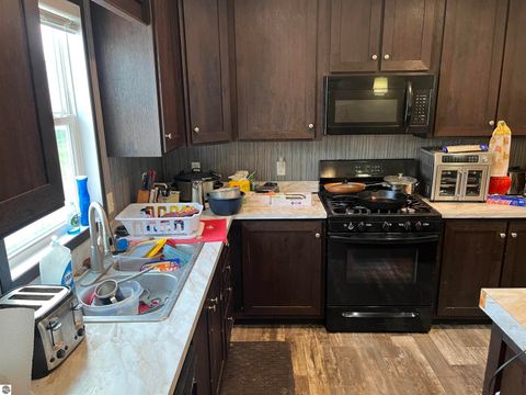Tiny photo for 1012 Union, Mt Pleasant, MI 48858 (MLS # 1948503)