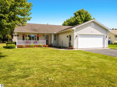 Tiny photo for 3484 E Colonial Drive, Traverse City, MI 49685 (MLS # 1951123)