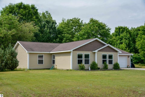Photo of 9677 Westwood Drive, Traverse City, MI 49685 (MLS # 1946628)