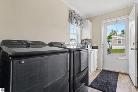 Tiny photo for 1254 Concord, Mt Pleasant, MI 48858 (MLS # 1949964)