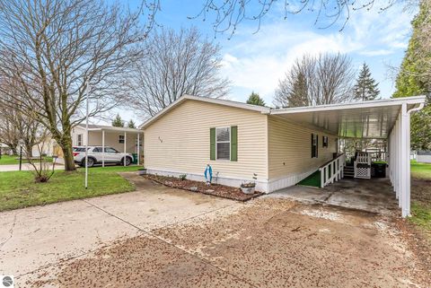 Tiny photo for 712 Pheasant Boulevard, Cadillac, MI 49601 (MLS # 1943930)