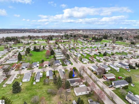 Tiny photo for 712 Pheasant Boulevard, Cadillac, MI 49601 (MLS # 1943930)