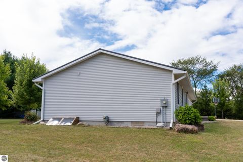 Tiny photo for 1004 Bishop Lane, Lake Isabella, MI 48893 (MLS # 1943219)
