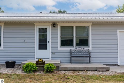 Tiny photo for 1004 Bishop Lane, Lake Isabella, MI 48893 (MLS # 1943219)