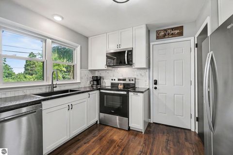 Tiny photo for 4380 S Crawford Road, Mt Pleasant, MI 48858 (MLS # 1947884)