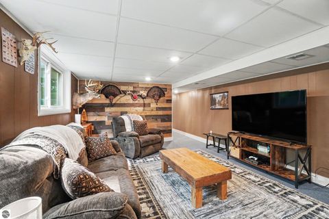 Tiny photo for 4380 S Crawford Road, Mt Pleasant, MI 48858 (MLS # 1947884)