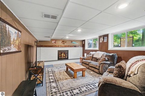 Tiny photo for 4380 S Crawford Road, Mt Pleasant, MI 48858 (MLS # 1947884)