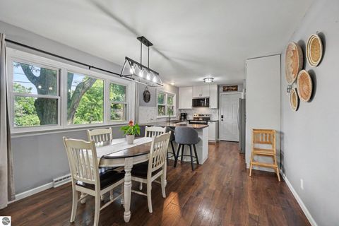 Tiny photo for 4380 S Crawford Road, Mt Pleasant, MI 48858 (MLS # 1947884)