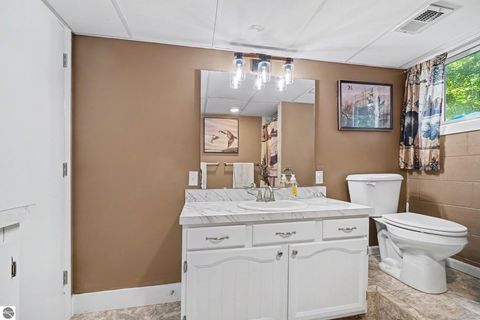 Tiny photo for 4380 S Crawford Road, Mt Pleasant, MI 48858 (MLS # 1947884)