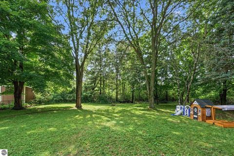 Tiny photo for 4380 S Crawford Road, Mt Pleasant, MI 48858 (MLS # 1947884)