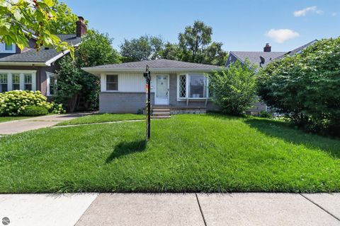 Tiny photo for 604 Lockwood Road, Royal Oak, MI 48067 (MLS # 1947984)