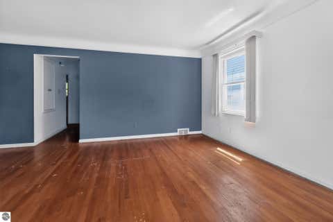 Tiny photo for 604 Lockwood Road, Royal Oak, MI 48067 (MLS # 1947984)
