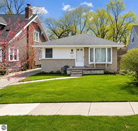 Photo of 604 Lockwood Road, Royal Oak, MI 48067 (MLS # 1947984)