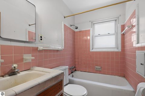 Tiny photo for 604 Lockwood Road, Royal Oak, MI 48067 (MLS # 1947984)