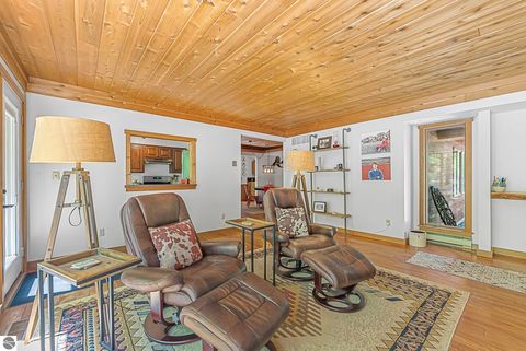 Tiny photo for 4021 E Oxford Drive, Leland, MI 49654 (MLS # 1945512)