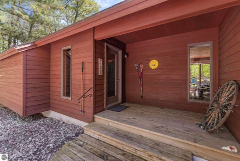 Tiny photo for 4021 E Oxford Drive, Leland, MI 49654 (MLS # 1945512)