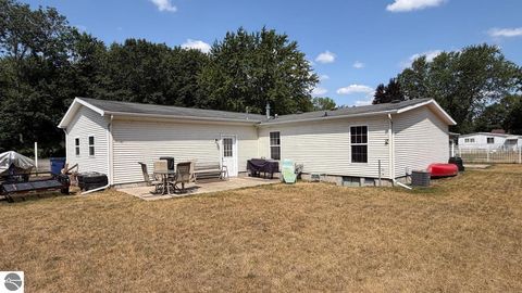Tiny photo for 1022 Duquesa Drive, Lake Isabella, MI 48893 (MLS # 1948440)