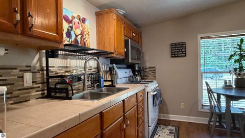 Tiny photo for 1022 Duquesa Drive, Lake Isabella, MI 48893 (MLS # 1948440)