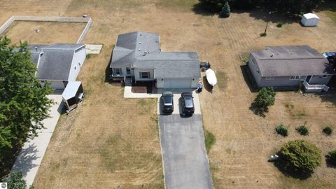 Tiny photo for 1022 Duquesa Drive, Lake Isabella, MI 48893 (MLS # 1948440)