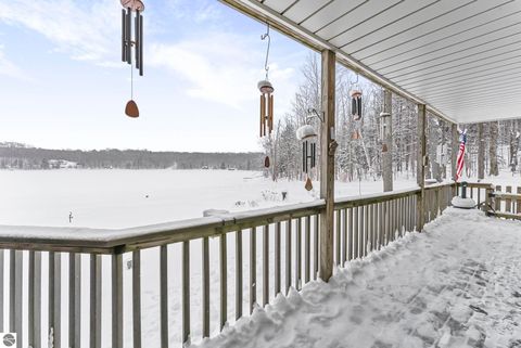 Tiny photo for 420 W Beech Bark Trail, Maple City, MI 49664 (MLS # 1942103)