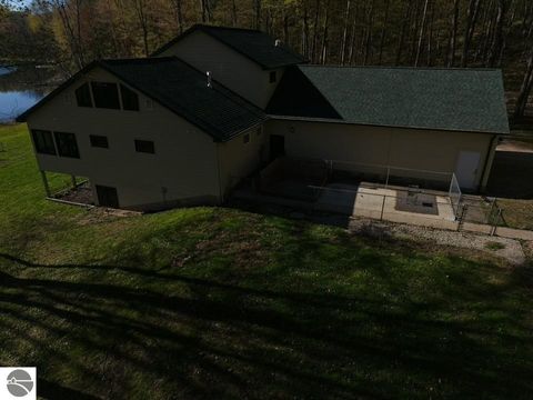 Tiny photo for 420 W Beech Bark Trail, Maple City, MI 49664 (MLS # 1942103)