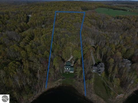 Tiny photo for 420 W Beech Bark Trail, Maple City, MI 49664 (MLS # 1942103)
