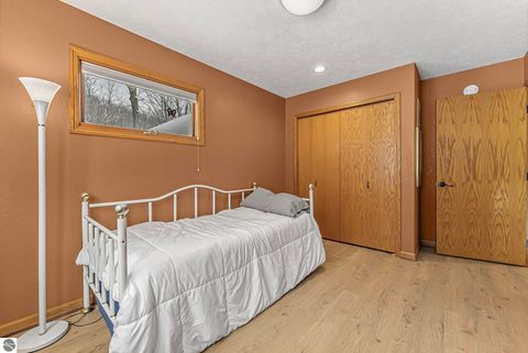 Tiny photo for 420 W Beech Bark Trail, Maple City, MI 49664 (MLS # 1942103)